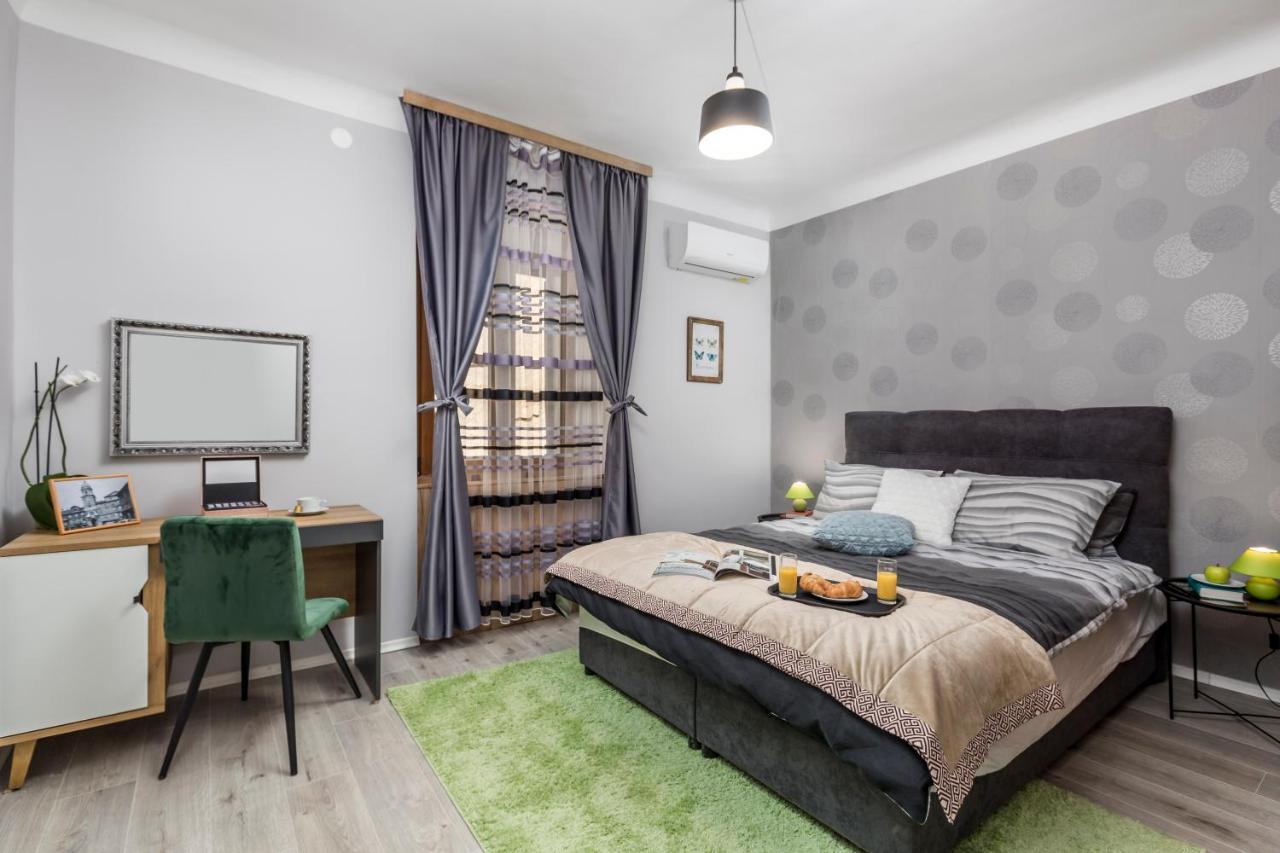 4 Season Apartments Rijeka Bagian luar foto
