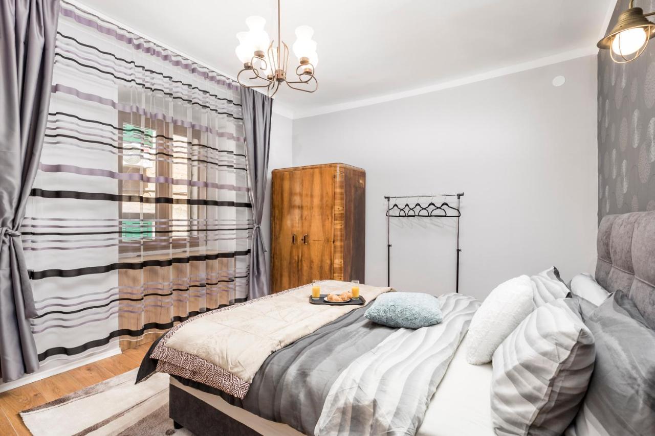 4 Season Apartments Rijeka Bagian luar foto