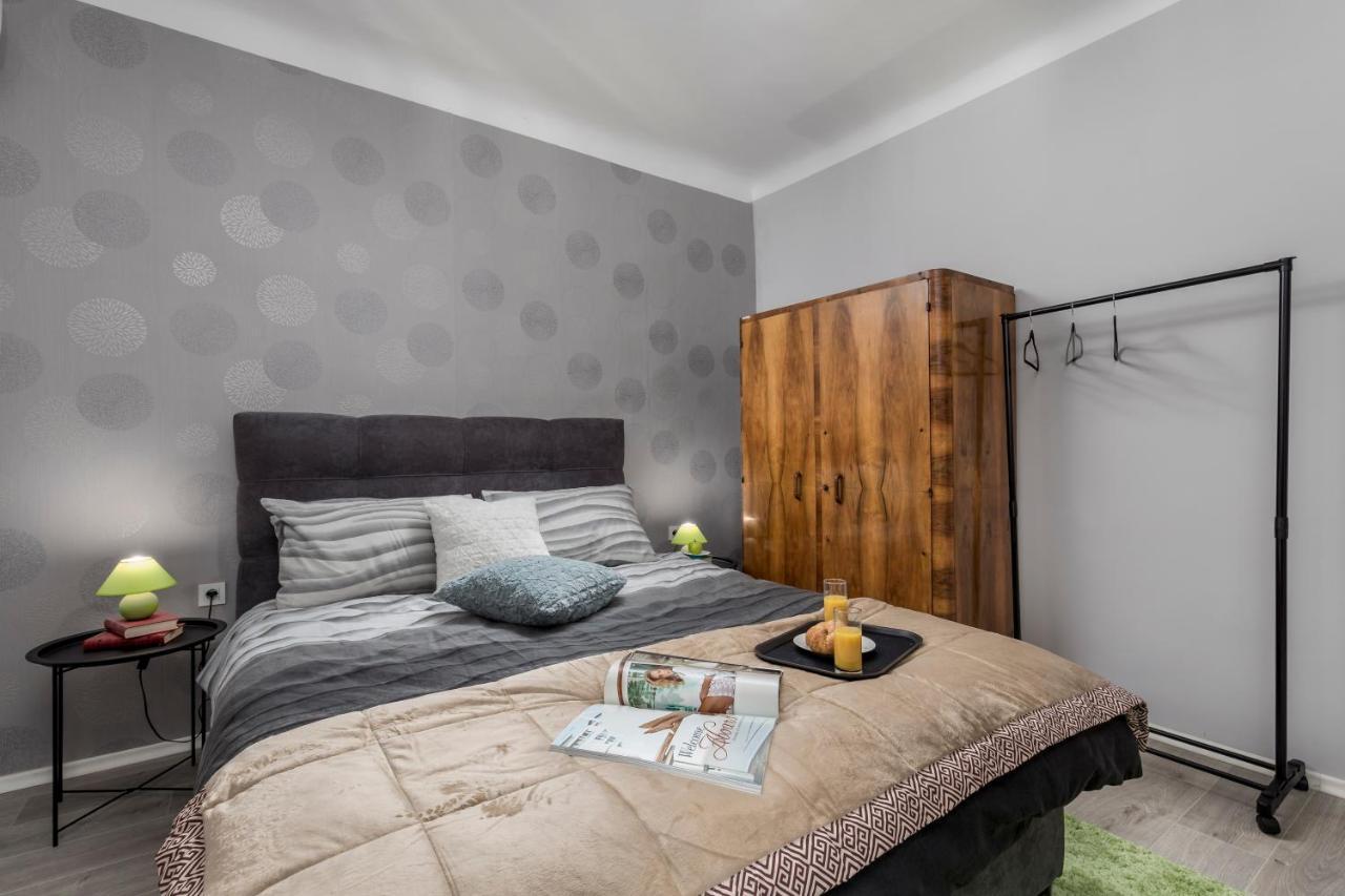 4 Season Apartments Rijeka Bagian luar foto